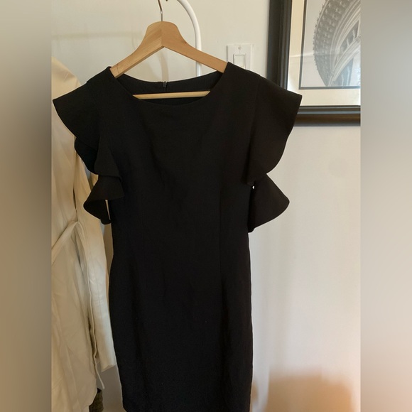 Black dress - Picture 8 of 11